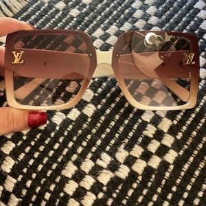 Oversized sunglasses